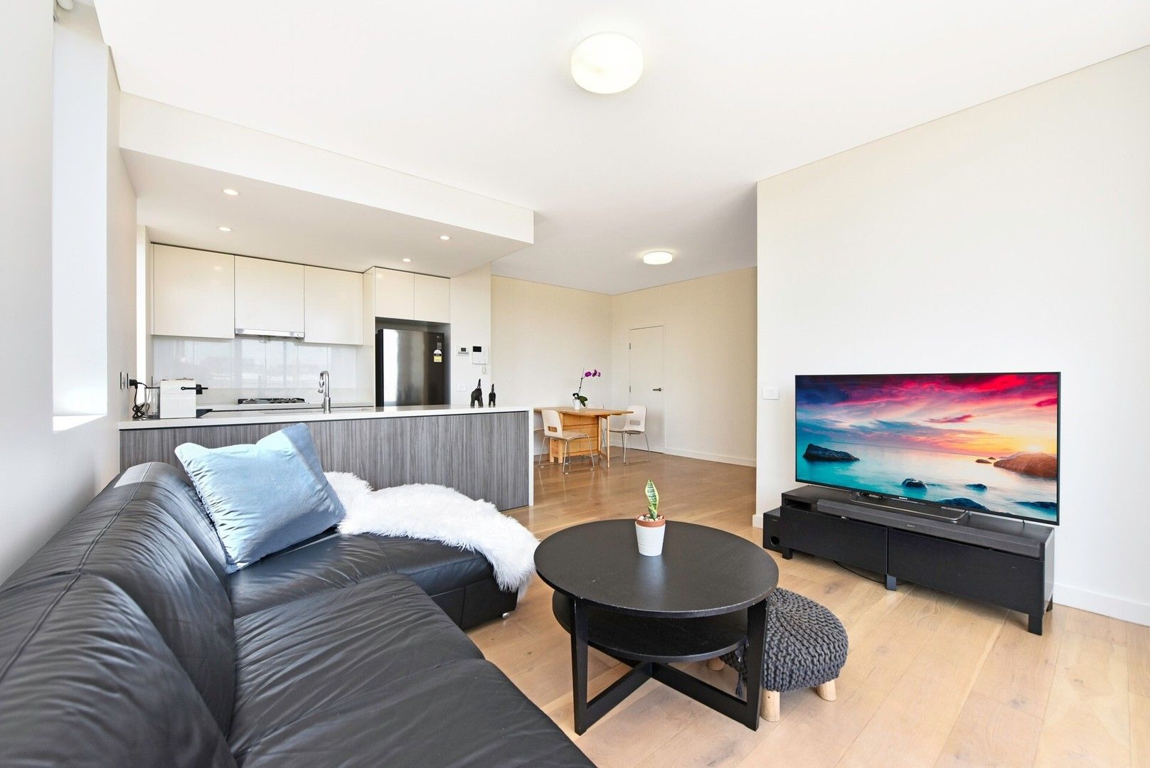 2 bedrooms Apartment / Unit / Flat in 605/19 Verona Drive WENTWORTH POINT NSW, 2127