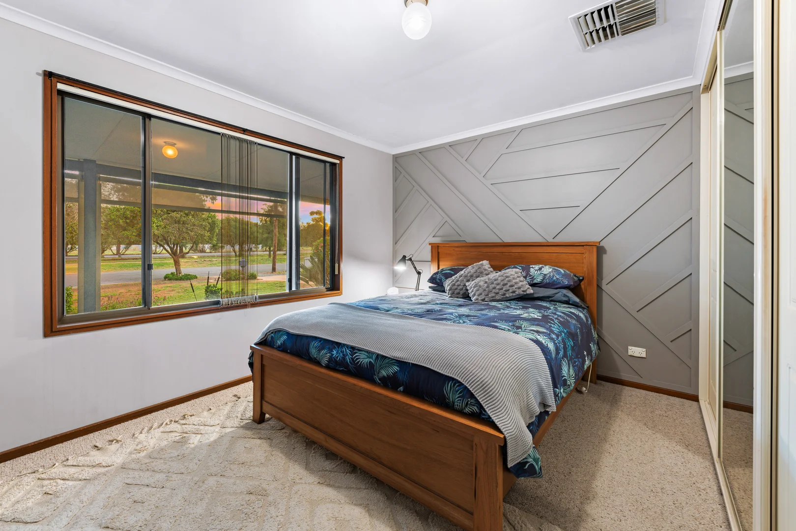 Additional image 3 of 19 Quota Drive, West Wyalong NSW 2671