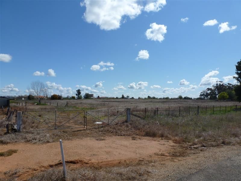 Lots 1, 2, 6, 7, 8, Distillery Road, Wahgunyah VIC 3687, Image 1