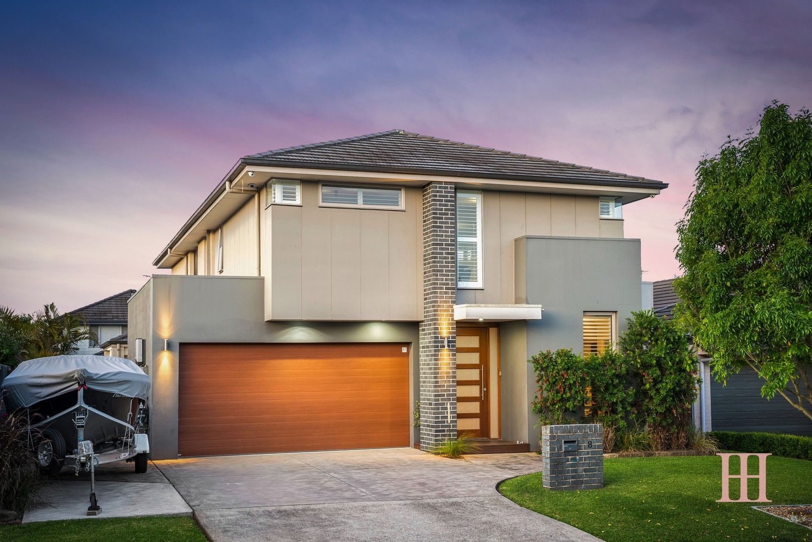 4 bedrooms House in 8 Sandstock Street MOOREBANK NSW, 2170