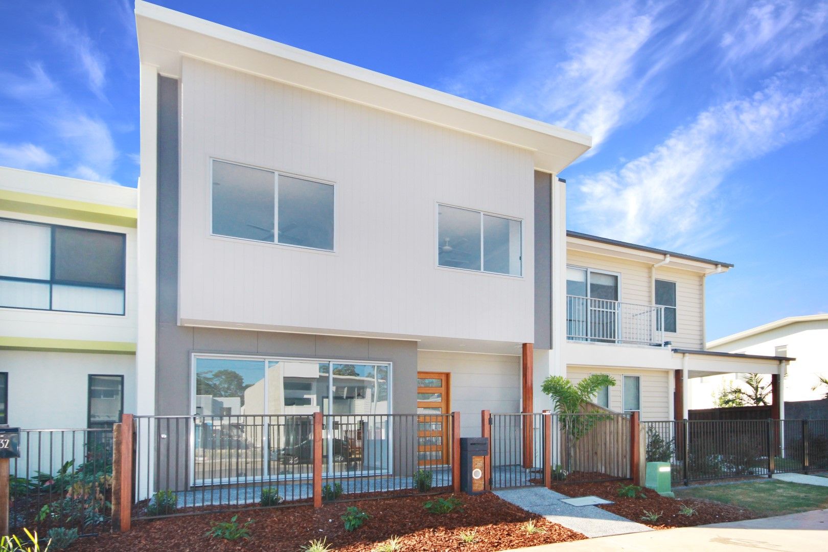 130 Sunshine Cove Way, Maroochydore Property History & Address