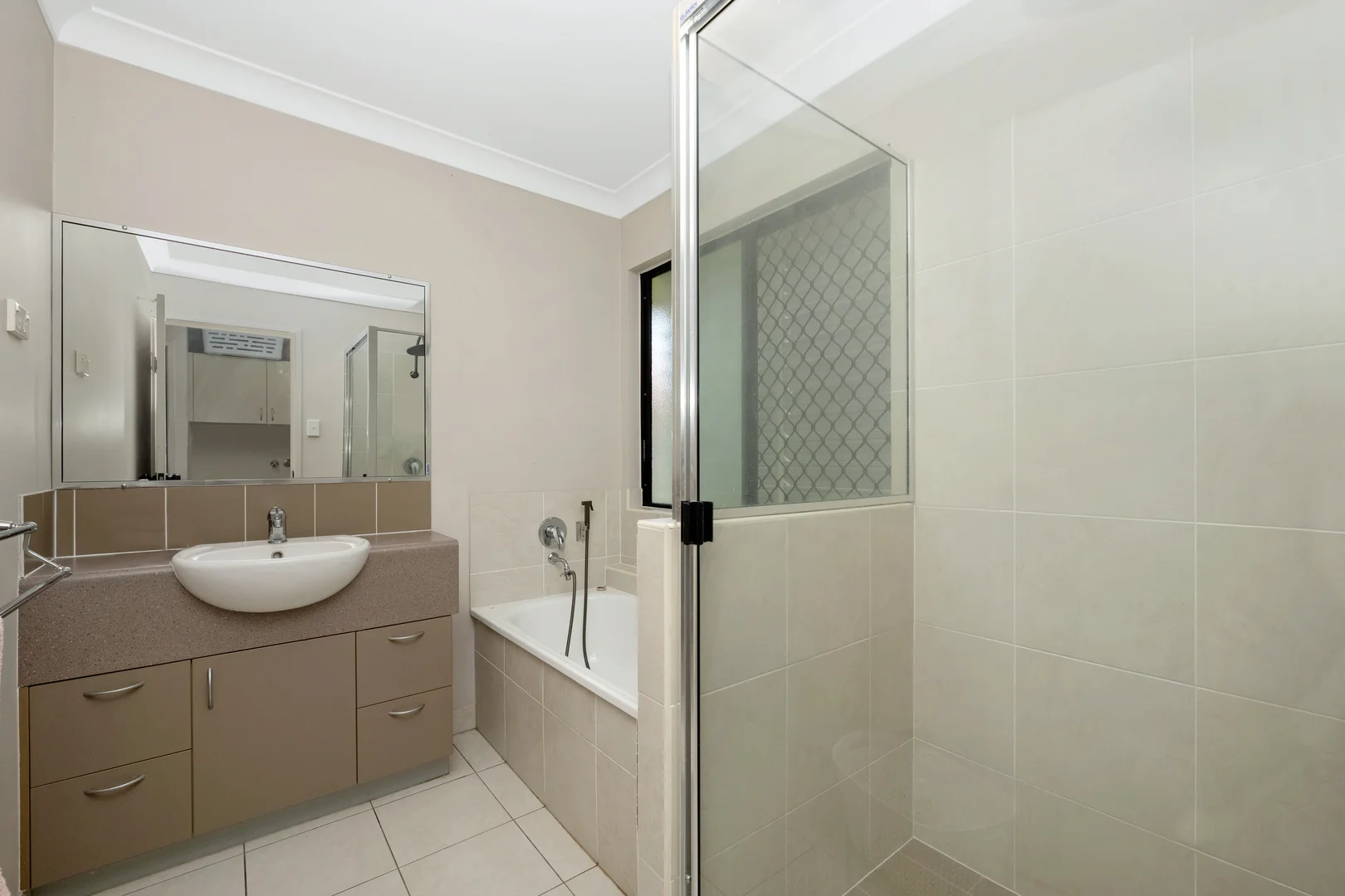 Additional image 5 of 8 Limerick Way, Mount Low QLD 4818