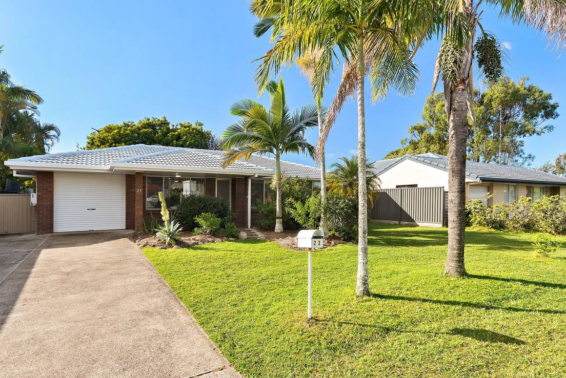 Picture of 23 Dotterel Drive, BURLEIGH WATERS QLD 4220