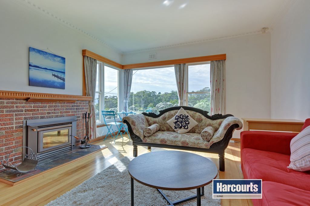 16 Paraka Street, Parklands TAS 7320, Image 2