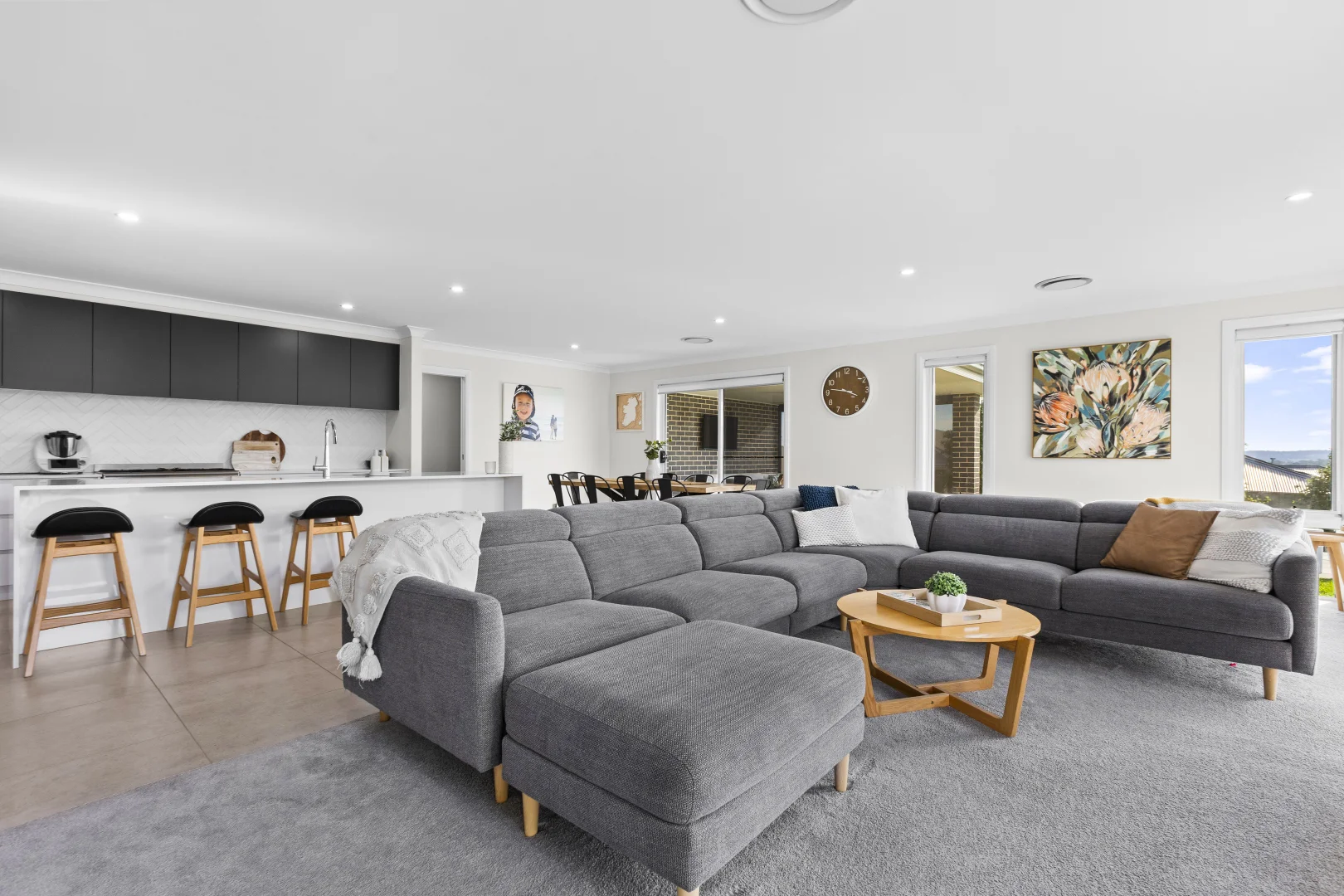 Additional image 3 of 12 Winter Avenue, Gobbagombalin NSW 2650