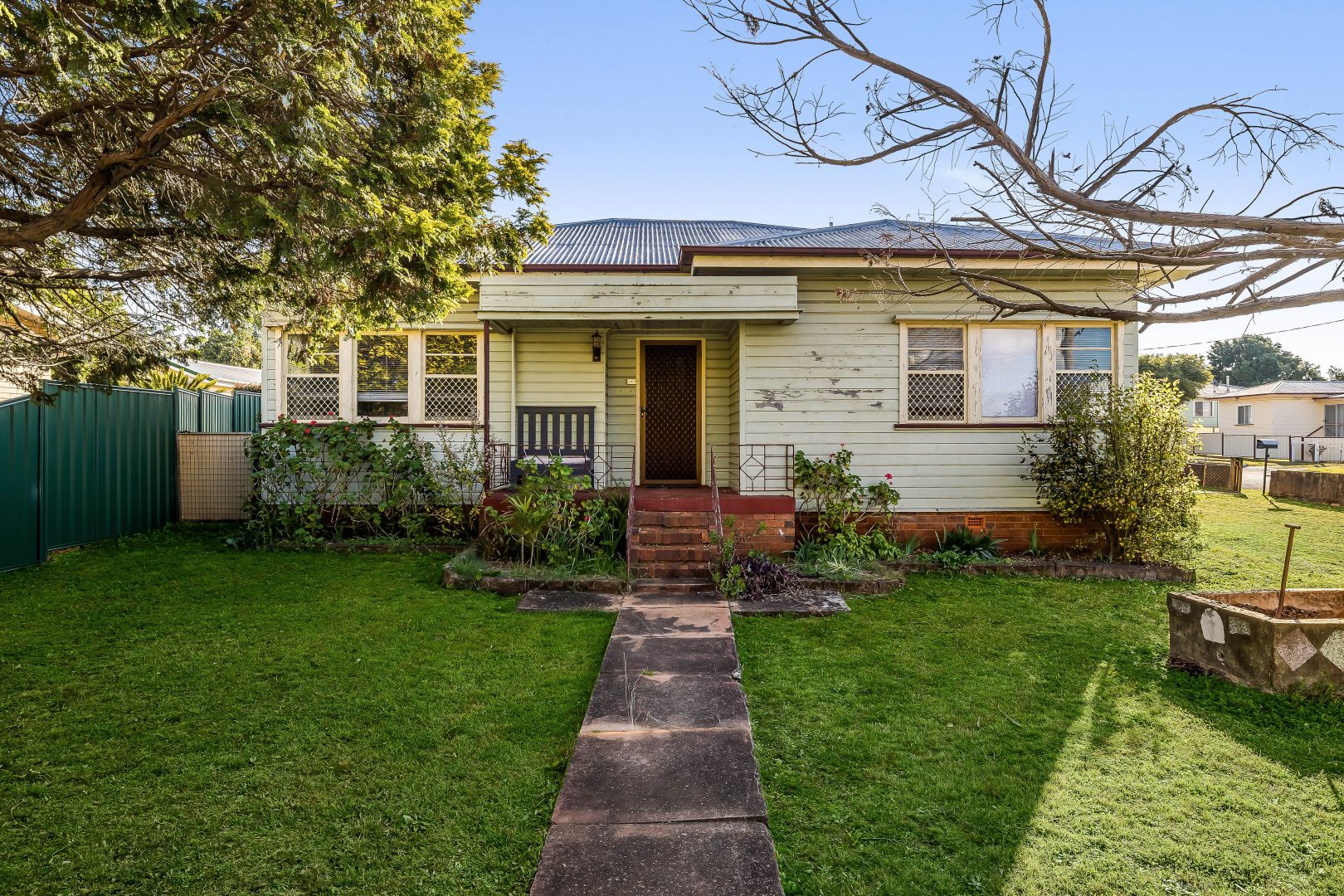 2 Violet Street, Harristown Property History & Address Research Domain