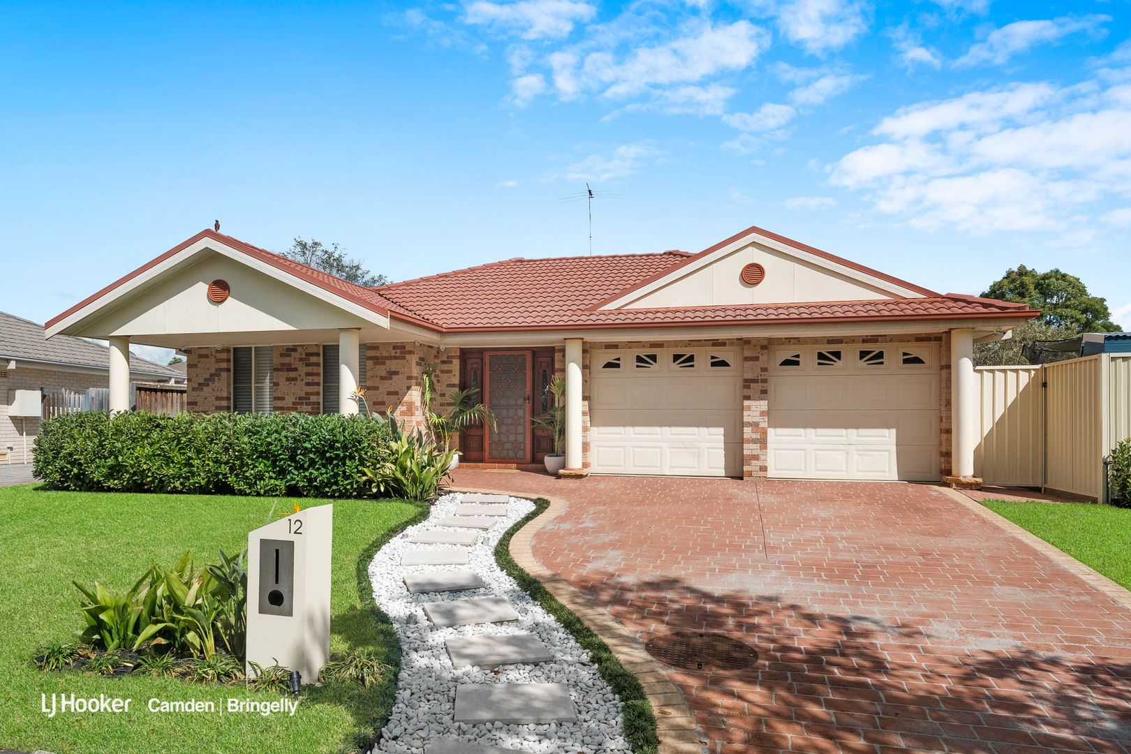 12 Spring Hill Circle, Currans Hill NSW 2567