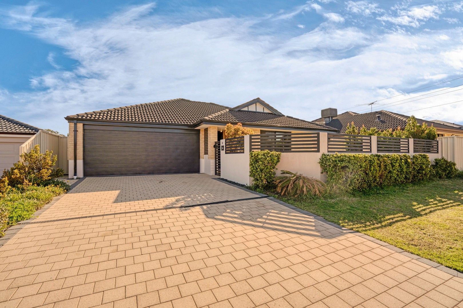 3 bedrooms House in 4 Viking Way DARCH WA, 6065
