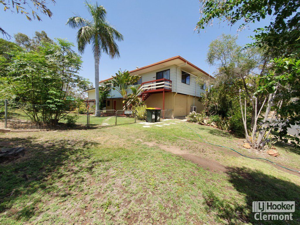 11 Risien Street, Clermont QLD 4721, Image 1