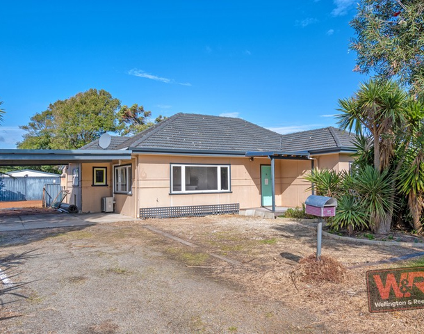 23 Carbine Street, Orana WA 6330