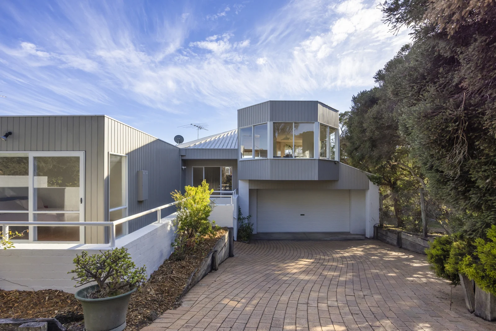 16 Phyllis Parade, Rye VIC 3941