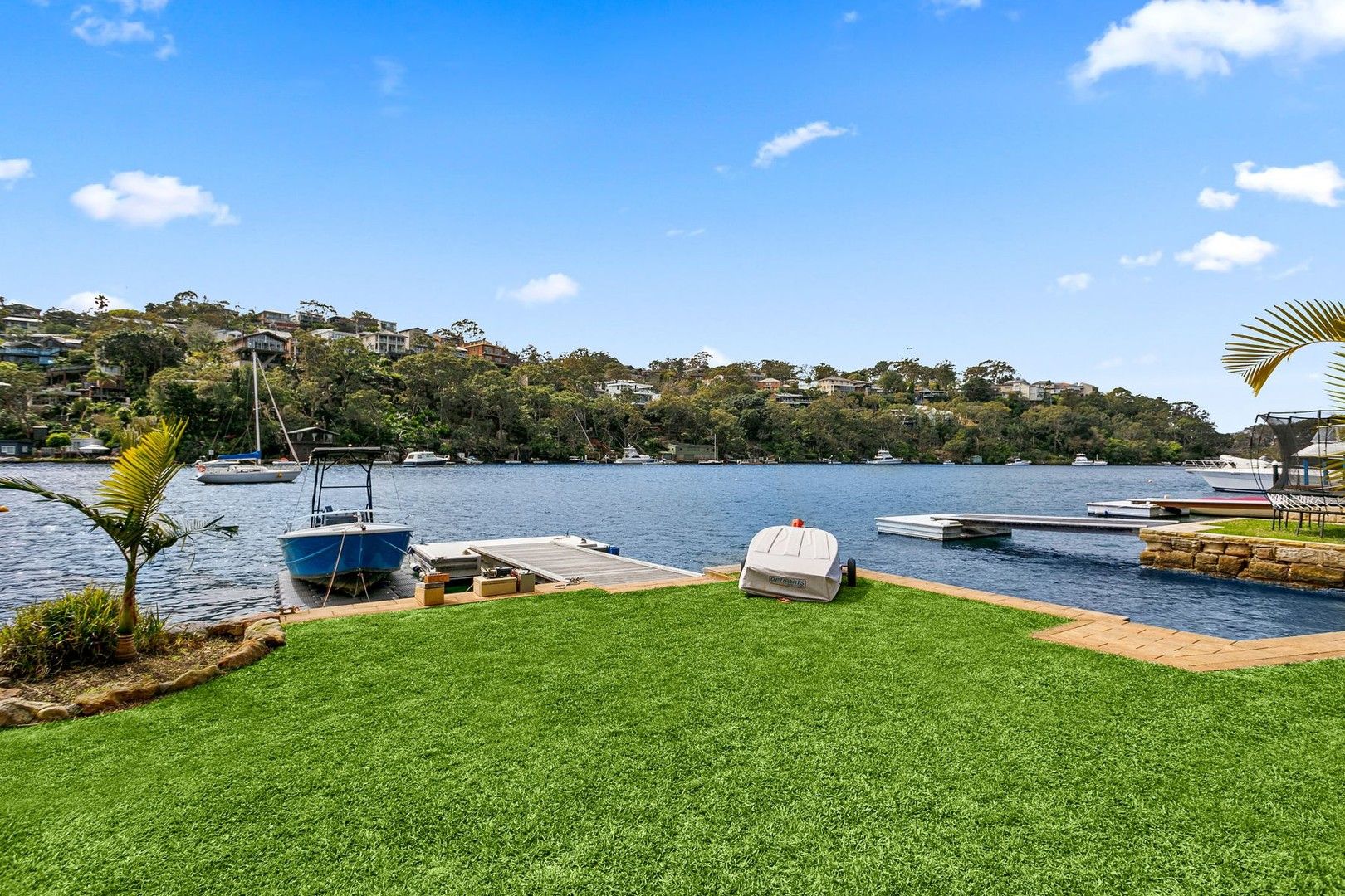 5 bedrooms House in 14 Goldfinch Place GRAYS POINT NSW, 2232