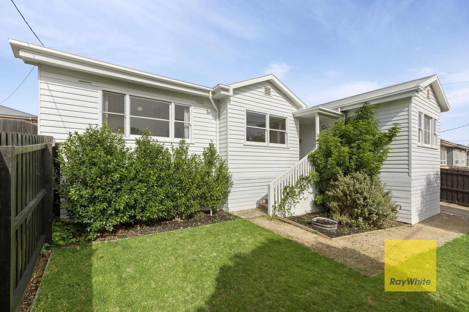 3 bedrooms House in 1/27 The Avenue BELMONT VIC, 3216