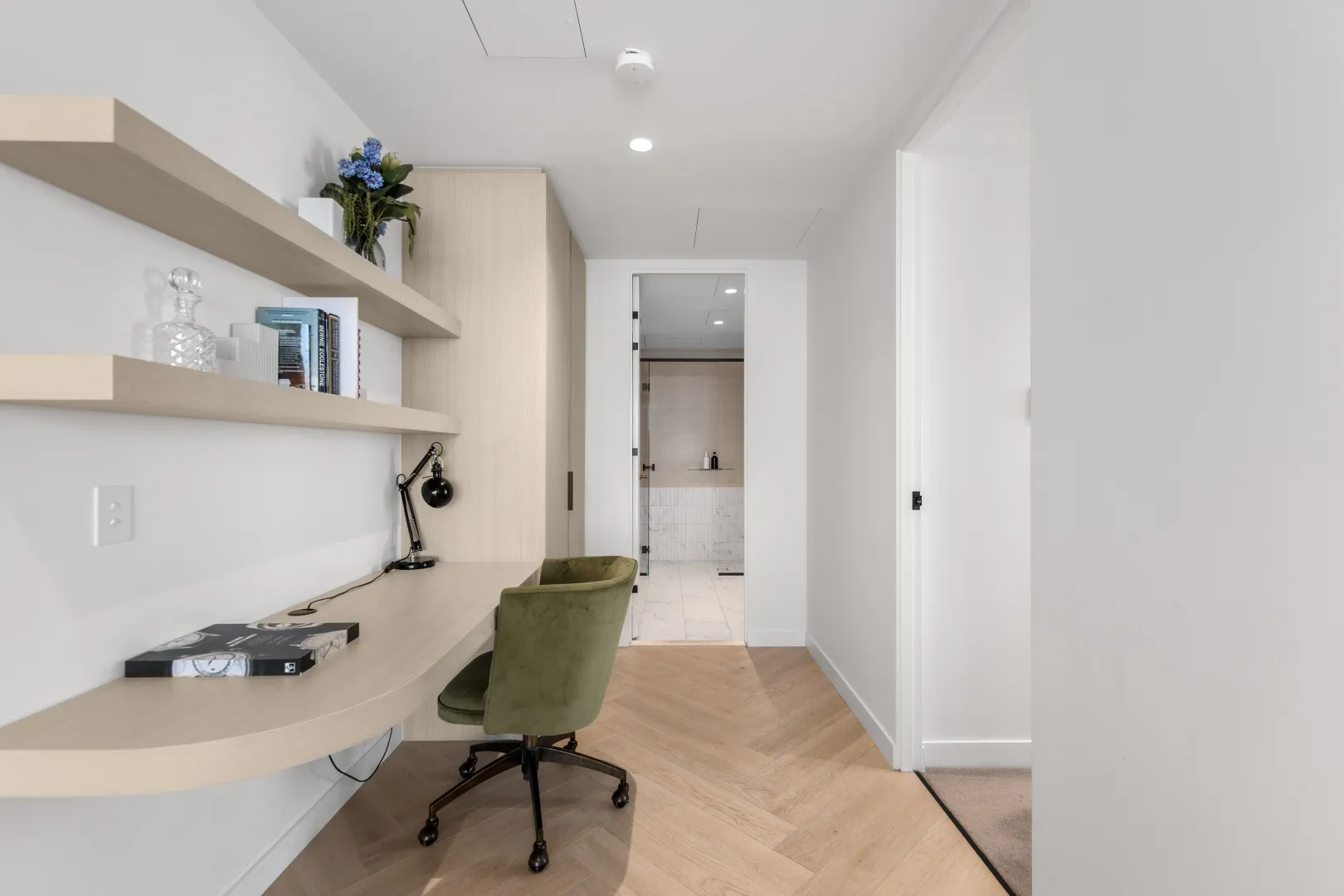 Apartment in Melbourne - More