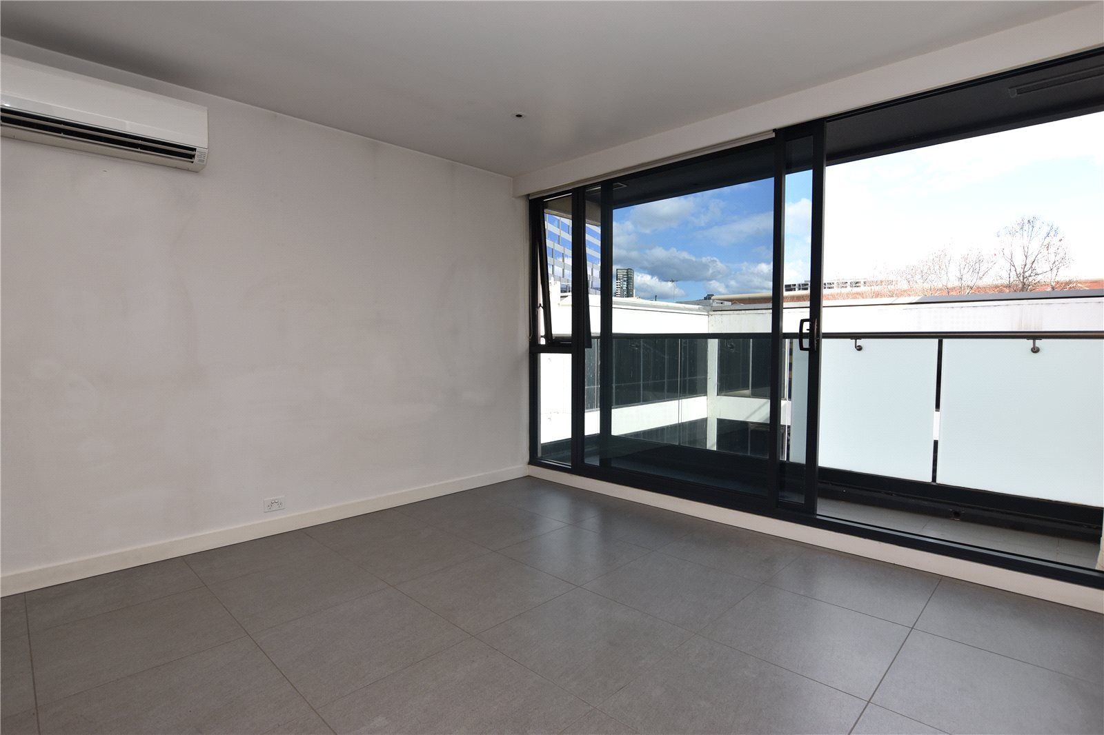 305 55 Jeffcott Street West Melbourne Vic 3003 Apartment For Rent 350 00 Domain