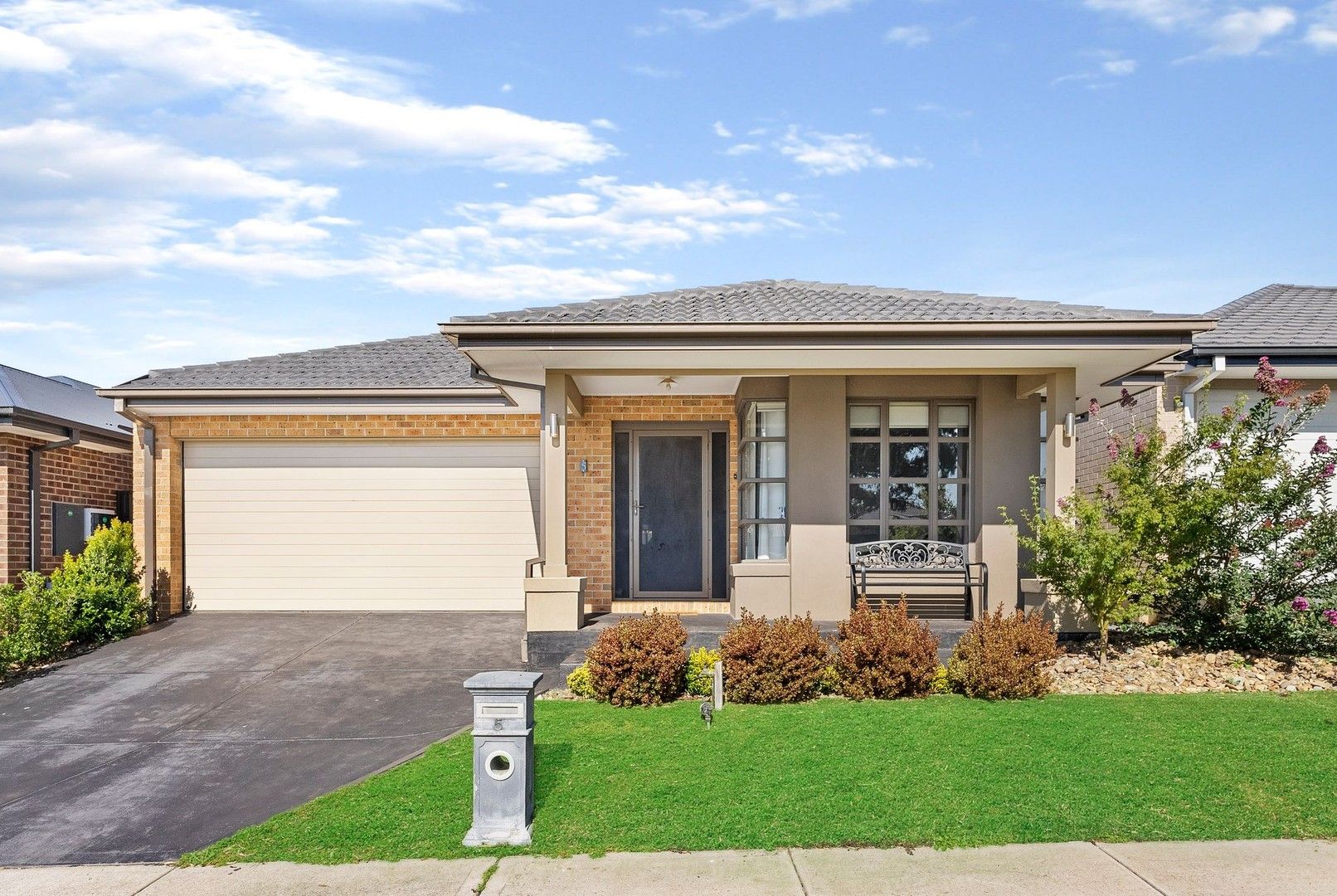 4 bedrooms House in 5 Murmungee Avenue MERNDA VIC, 3754