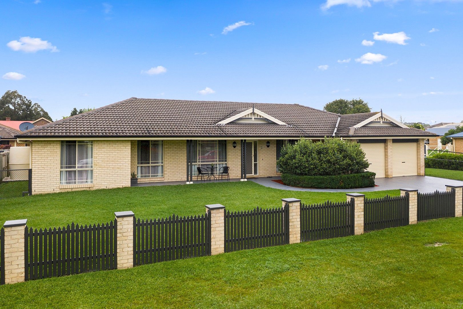 2 Stables Place, Moss Vale NSW 2577