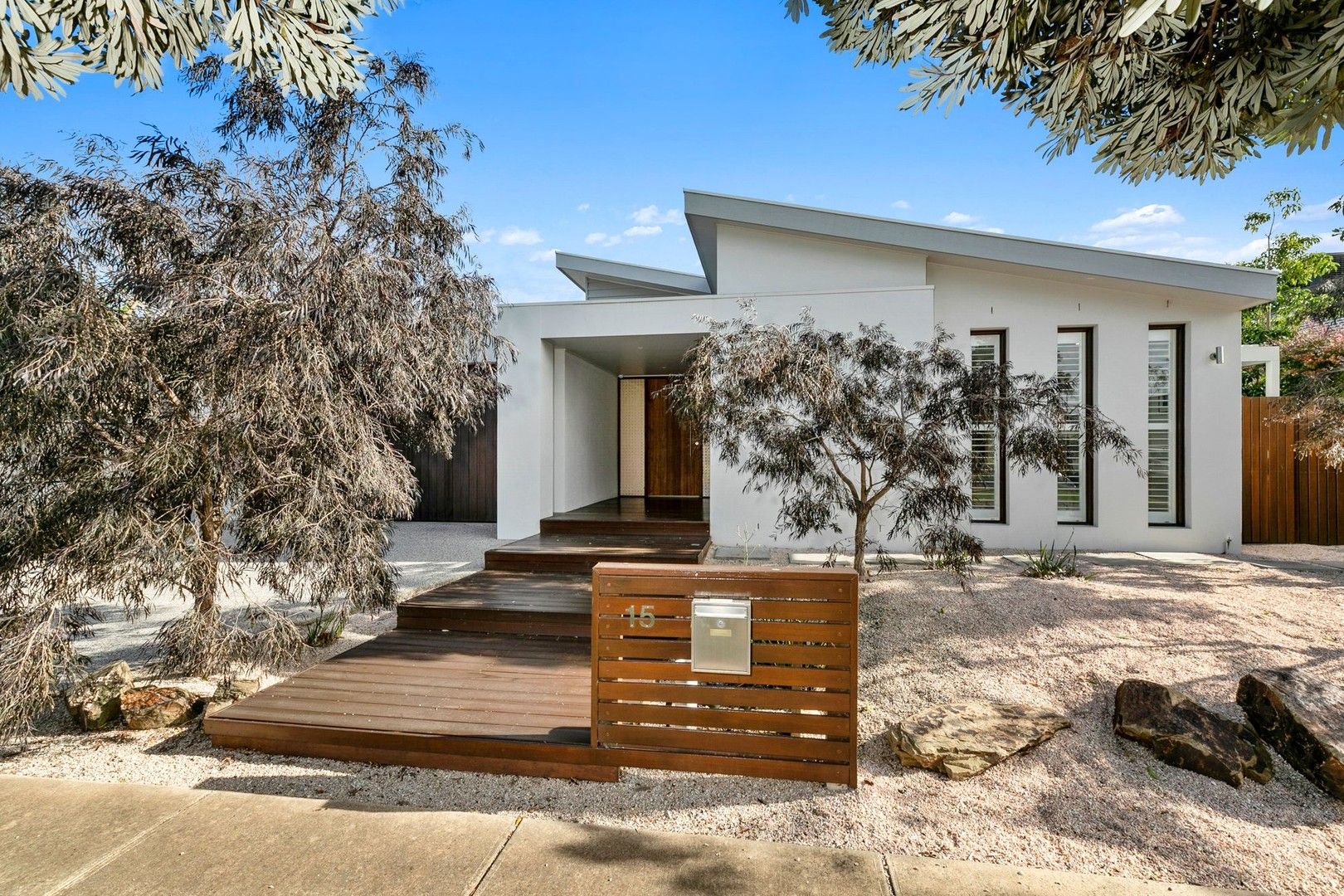 4 bedrooms House in 15 Corymbia Circuit BARWON HEADS VIC, 3227