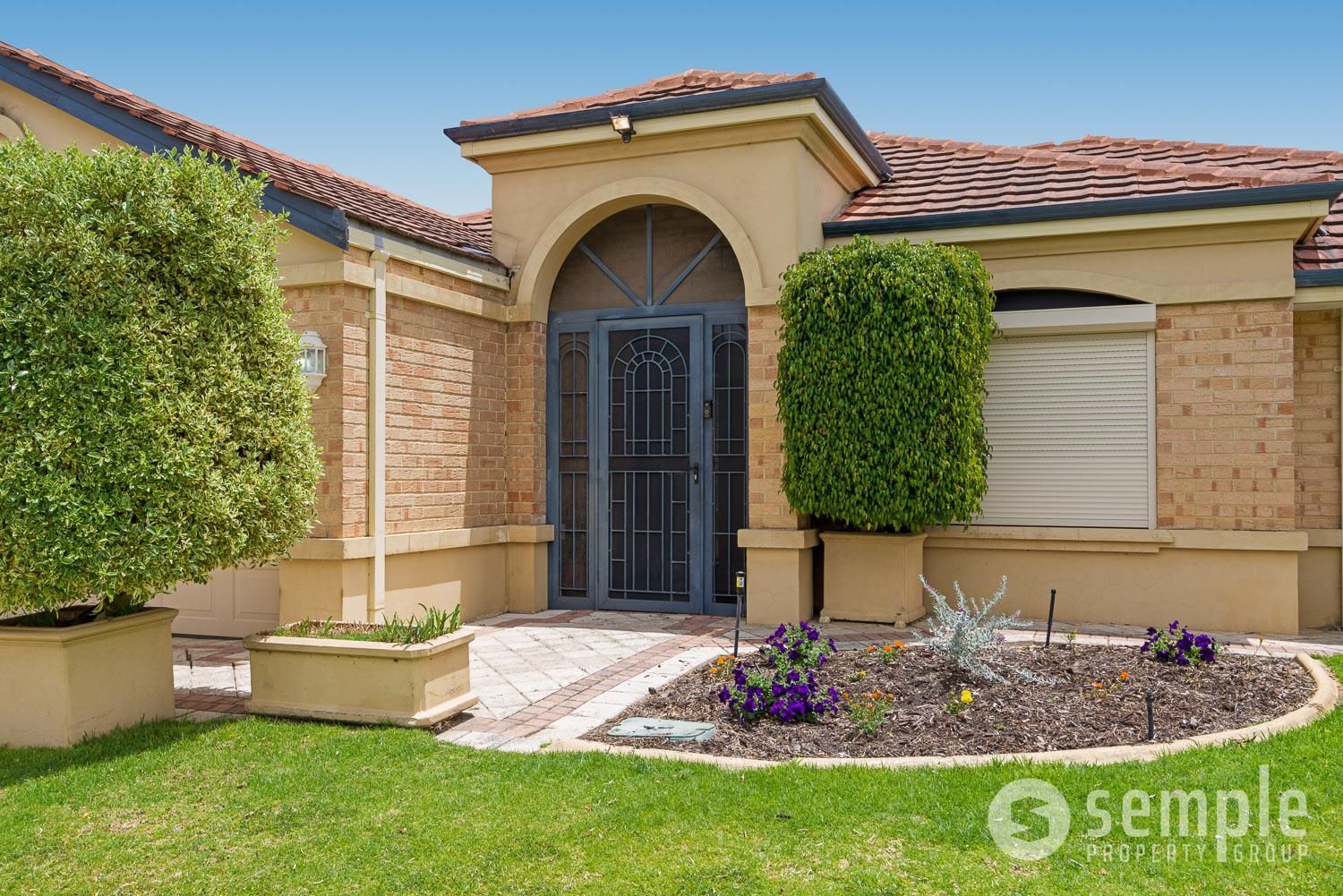 4 bedrooms House in 13 Mirim Lane SUCCESS WA, 6164