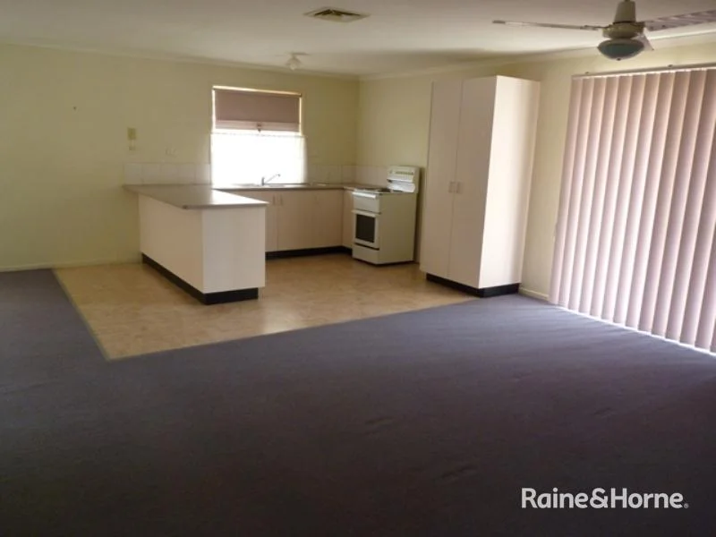 Additional image 8 of 2/40 Ian Avenue, Kawungan QLD 4655