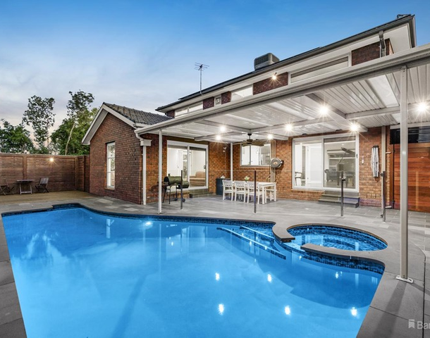 25 Fairbank Crescent, Templestowe Lower VIC 3107