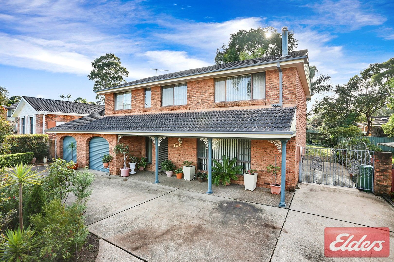 4 bedrooms House in 166 Joseph Banks Drive KINGS LANGLEY NSW, 2147