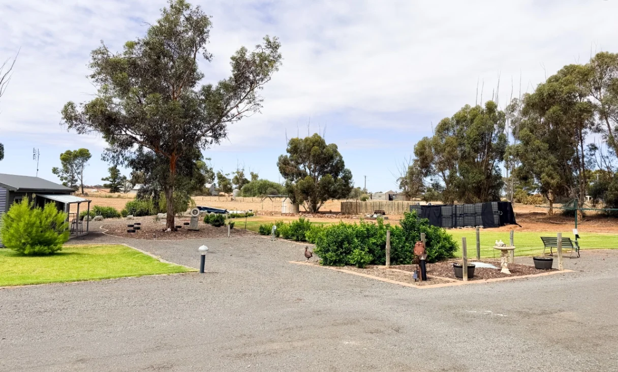 Additional image 34 of 1 Sweetapple Crescent, Lascelles VIC 3487