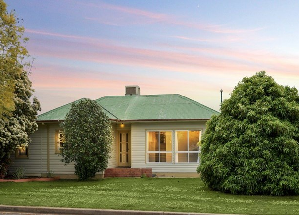 39 Vera Street, Corowa NSW 2646