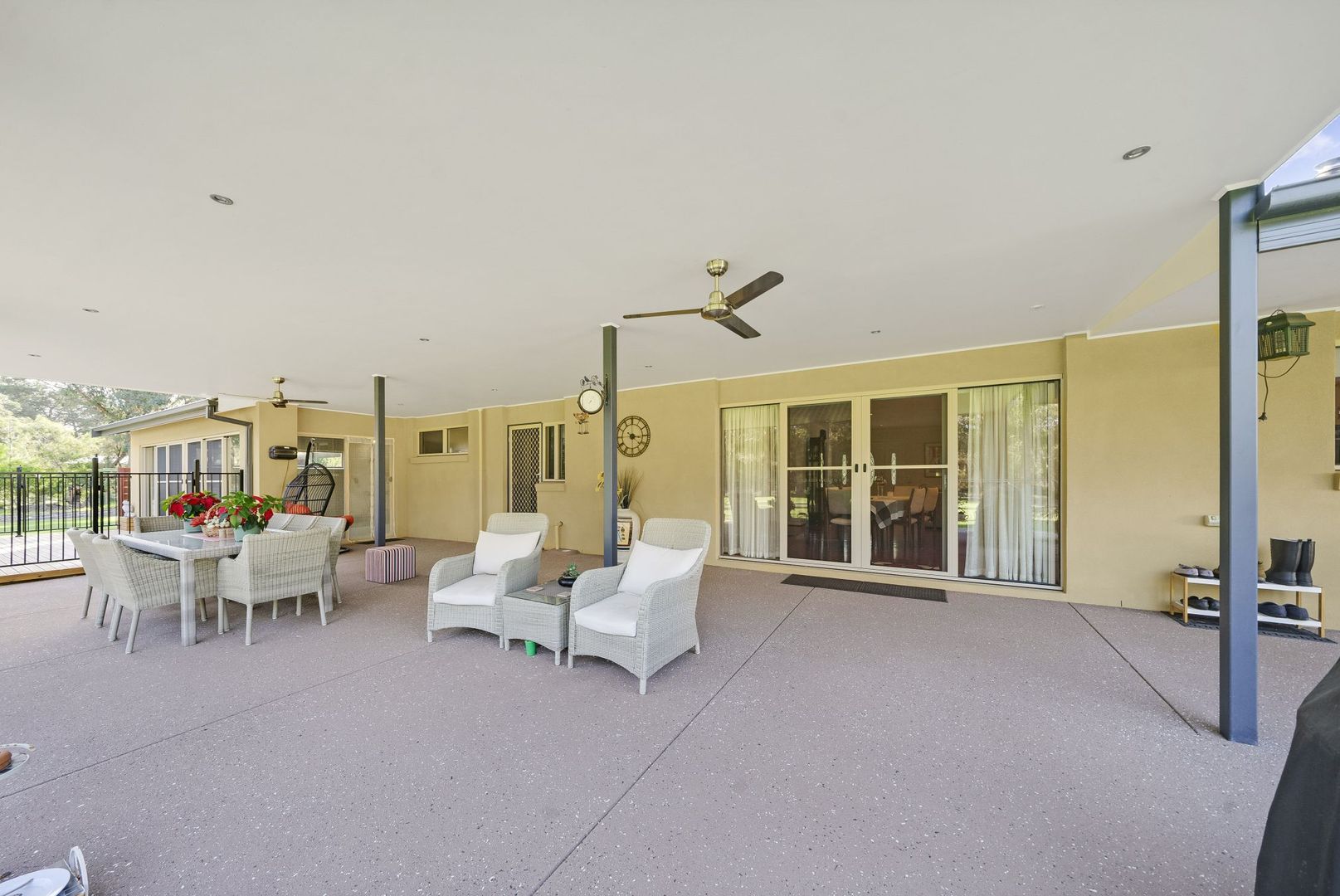 64 Gentle Annie Drive, Blind Bight VIC 3980, Image 2