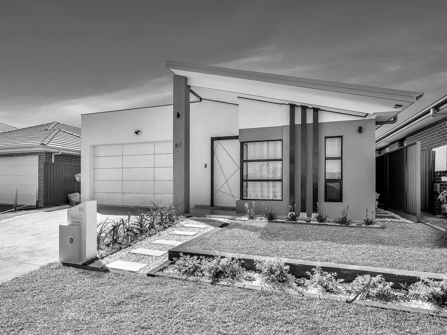 4 bedrooms House in 79 Hillston Circuit GREGORY HILLS NSW, 2557