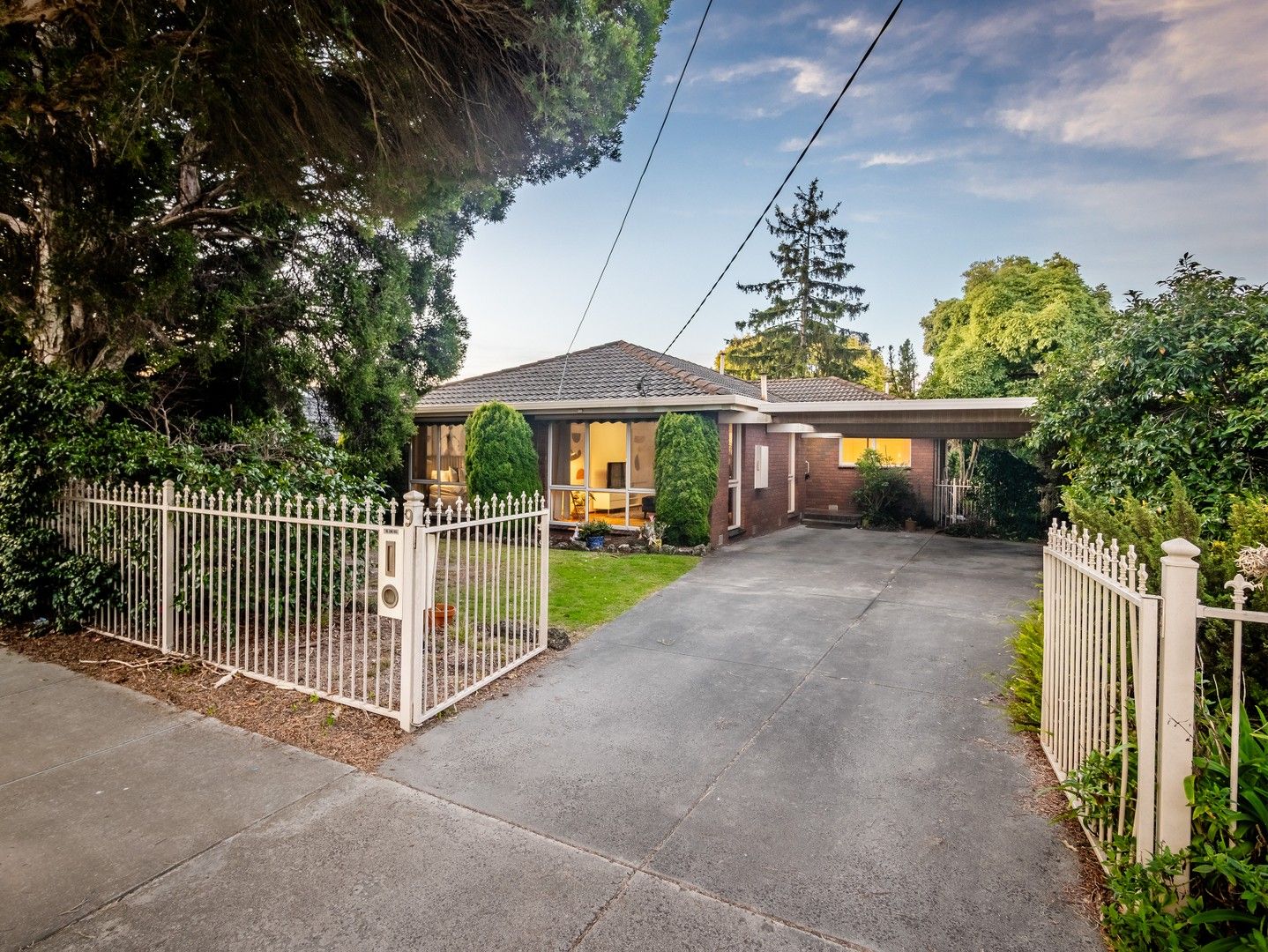 9 Aisbett Avenue, Wantirna South VIC 3152, Image 0