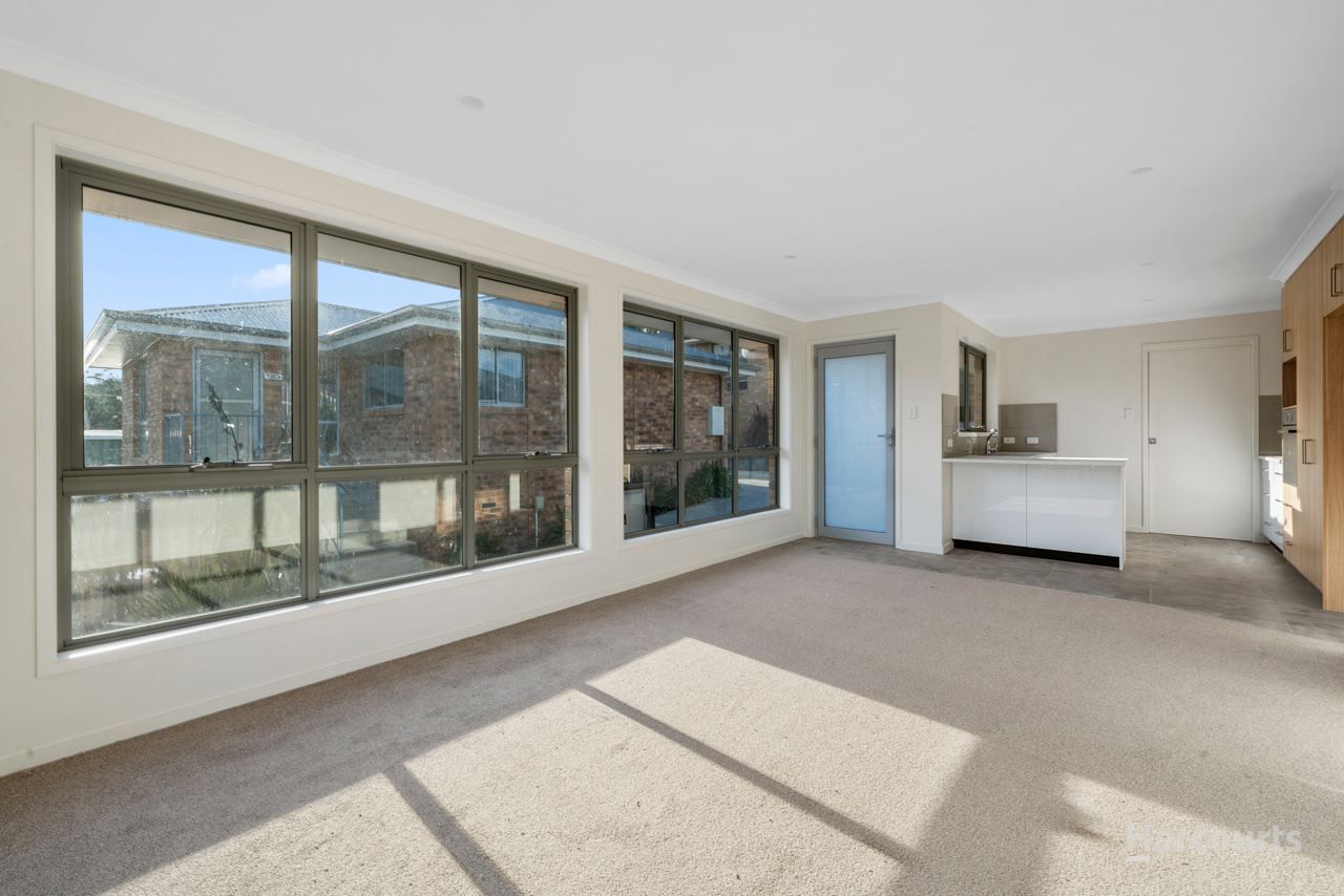 8/3 Willow Walk, Austins Ferry TAS 7011, Image 2