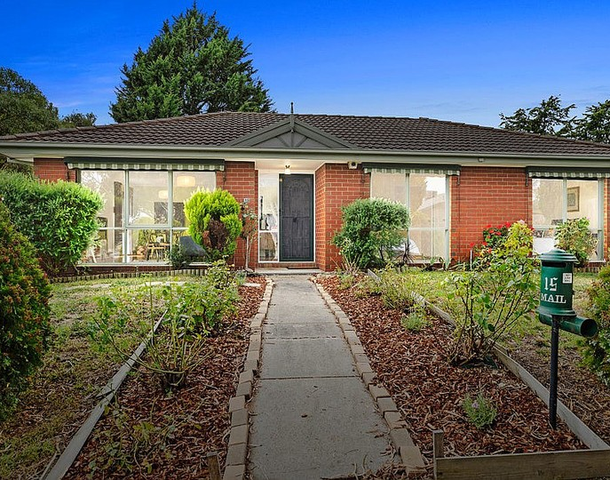 15 Adrian Place, Rowville VIC 3178