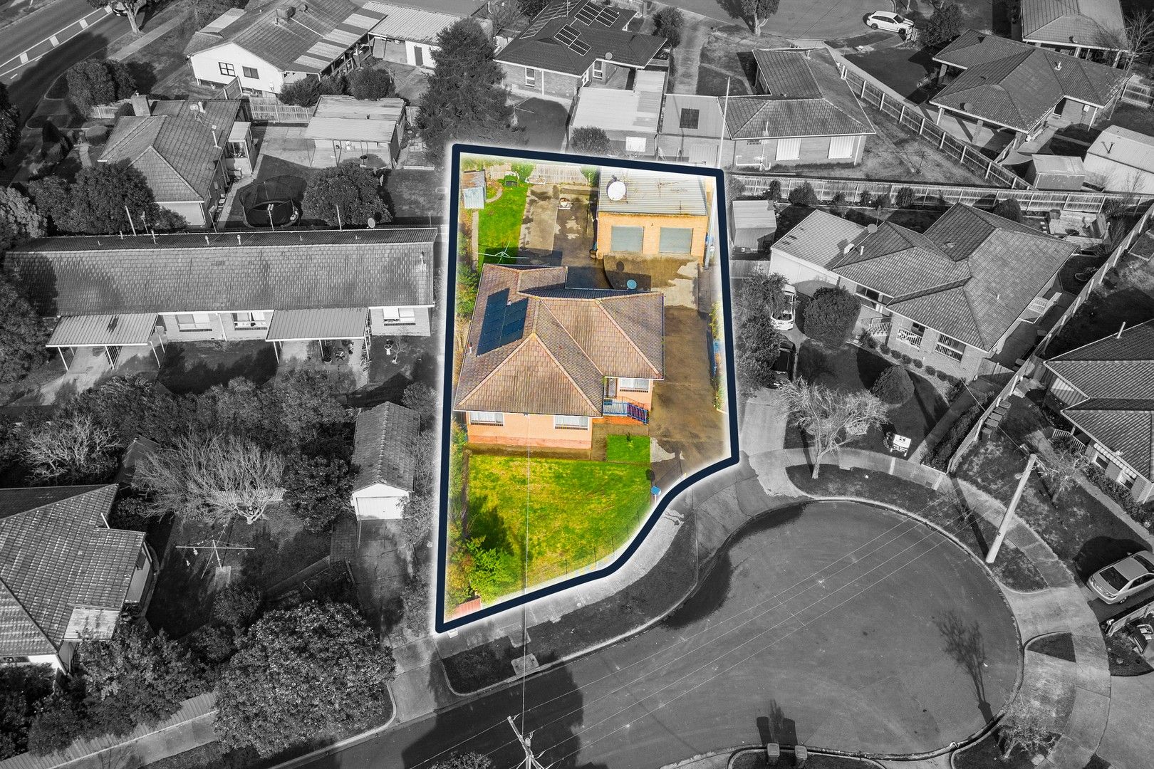 3 bedrooms House in 1 Moonabeal Court TRARALGON VIC, 3844