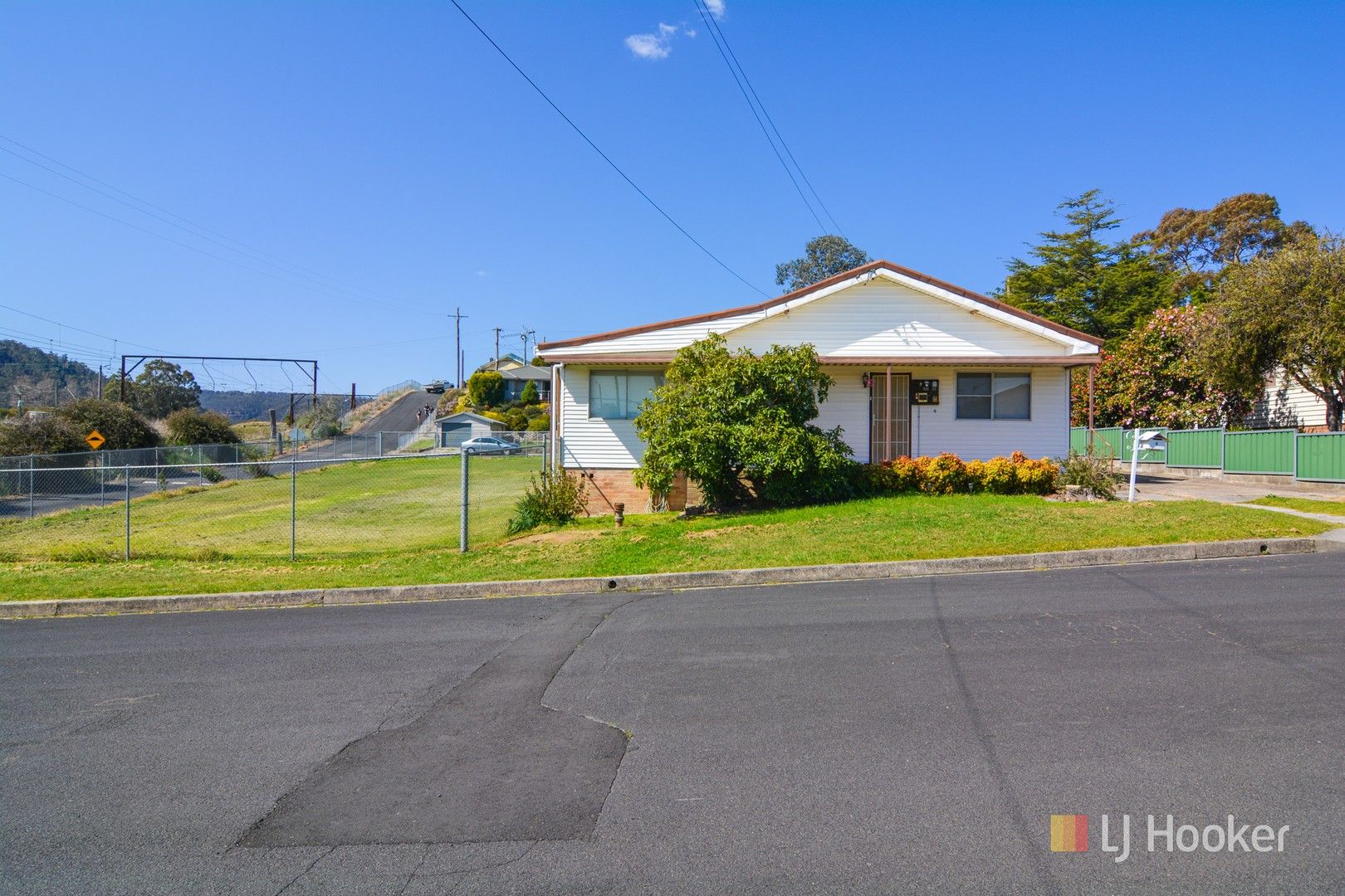 9 Spring Street, Lithgow NSW 2790, Image 0
