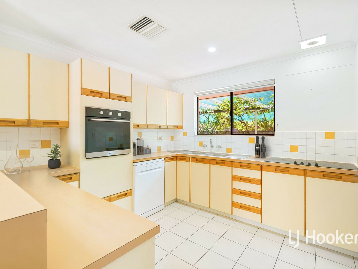 2/19 Nardoo Court, Sadadeen NT 0870, Image 1