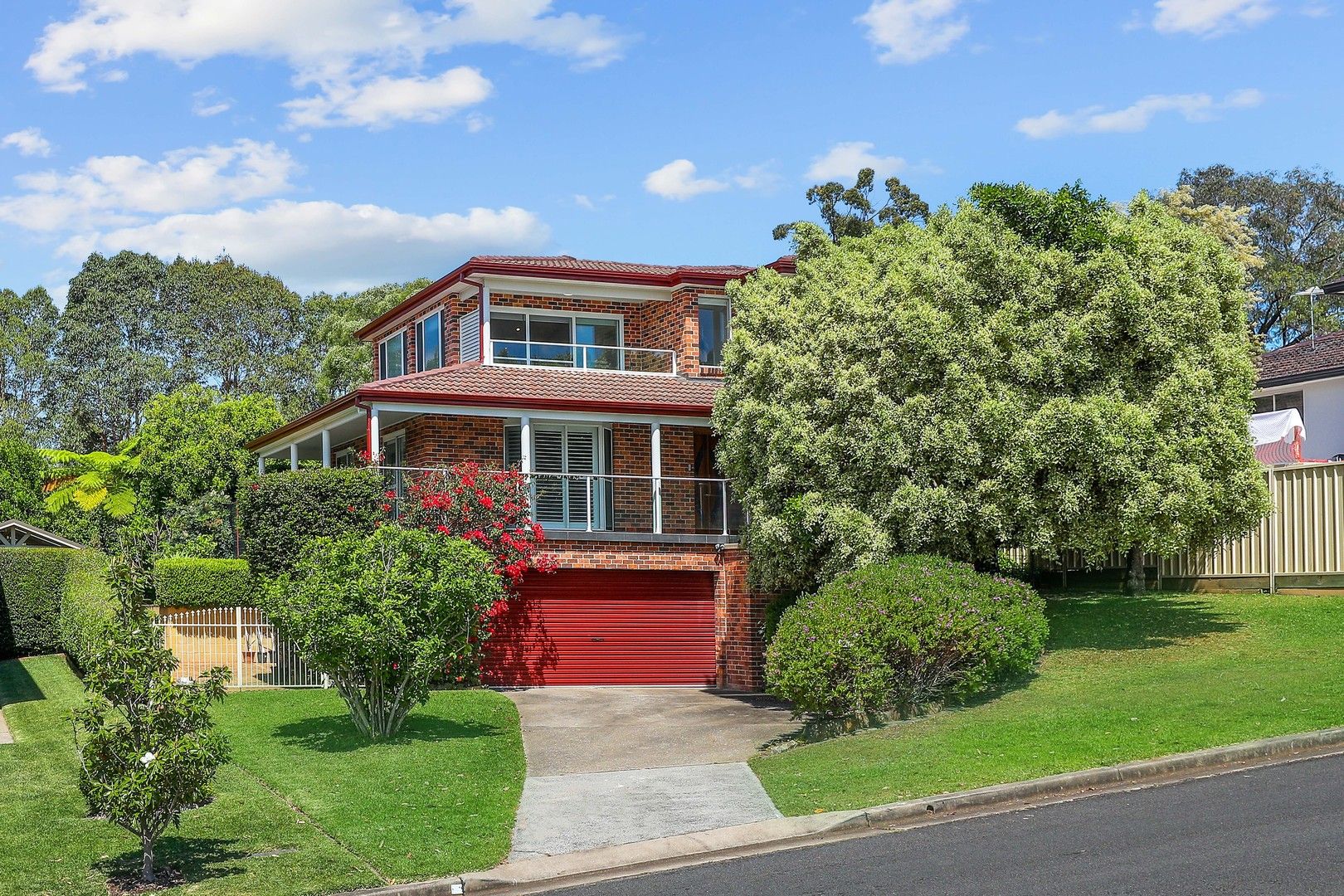 5 bedrooms House in 3 Magnolia st BAULKHAM HILLS NSW, 2153