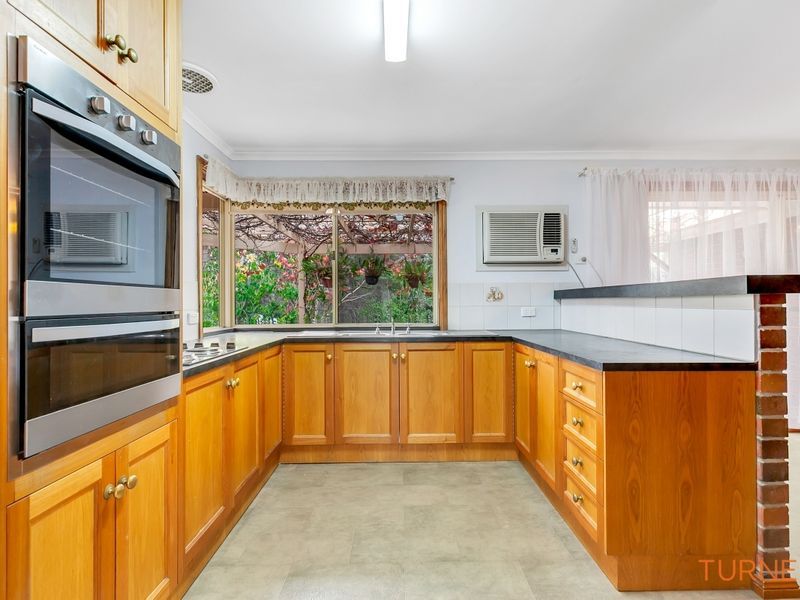 8 Bruce Street, Aberfoyle Park SA 5159, Image 1