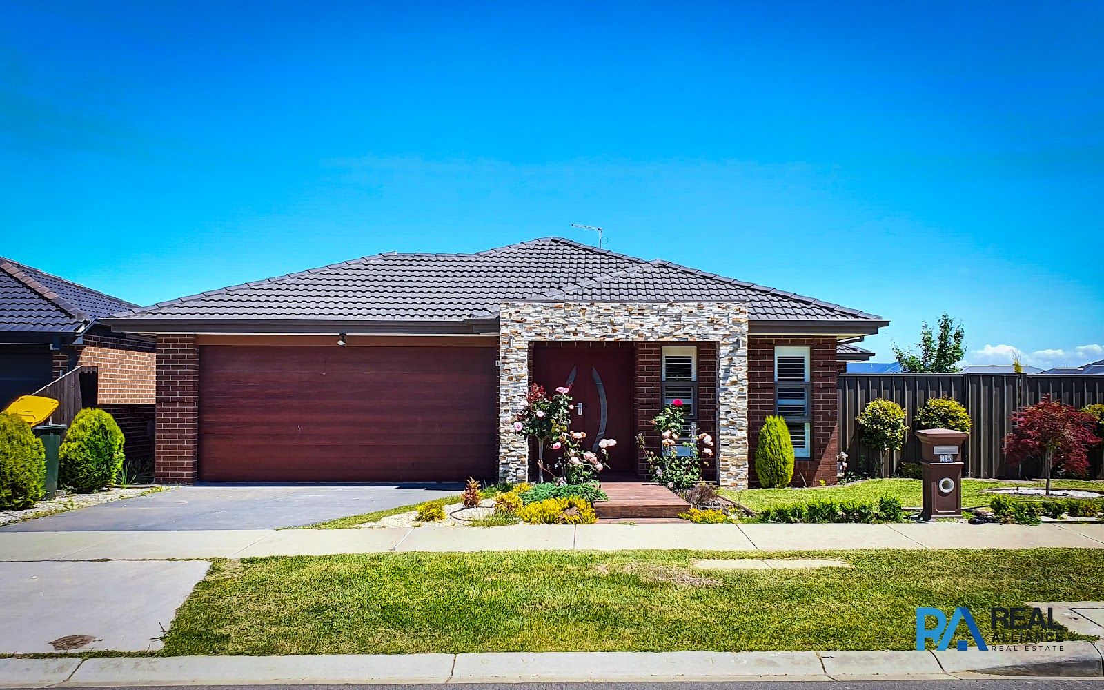 4 bedrooms House in 15 Sowerby Road MORWELL VIC, 3840
