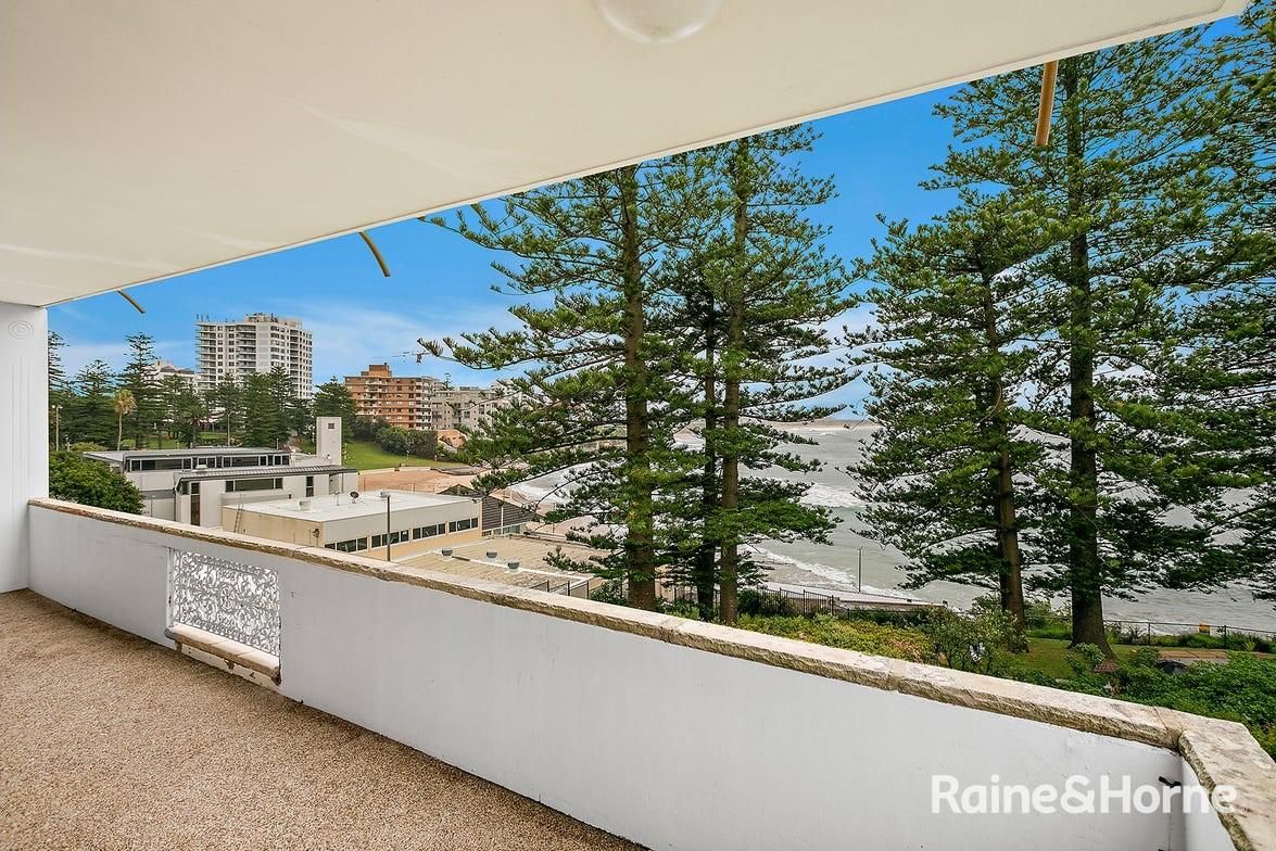 3 bedrooms Apartment / Unit / Flat in 5/5-6 The Esplanade CRONULLA NSW, 2230