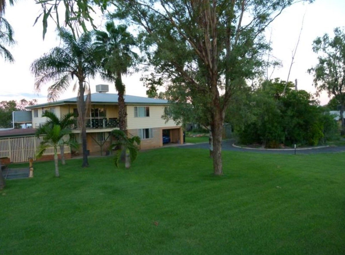 126 Caringal, Emerald QLD 4720, Image 2