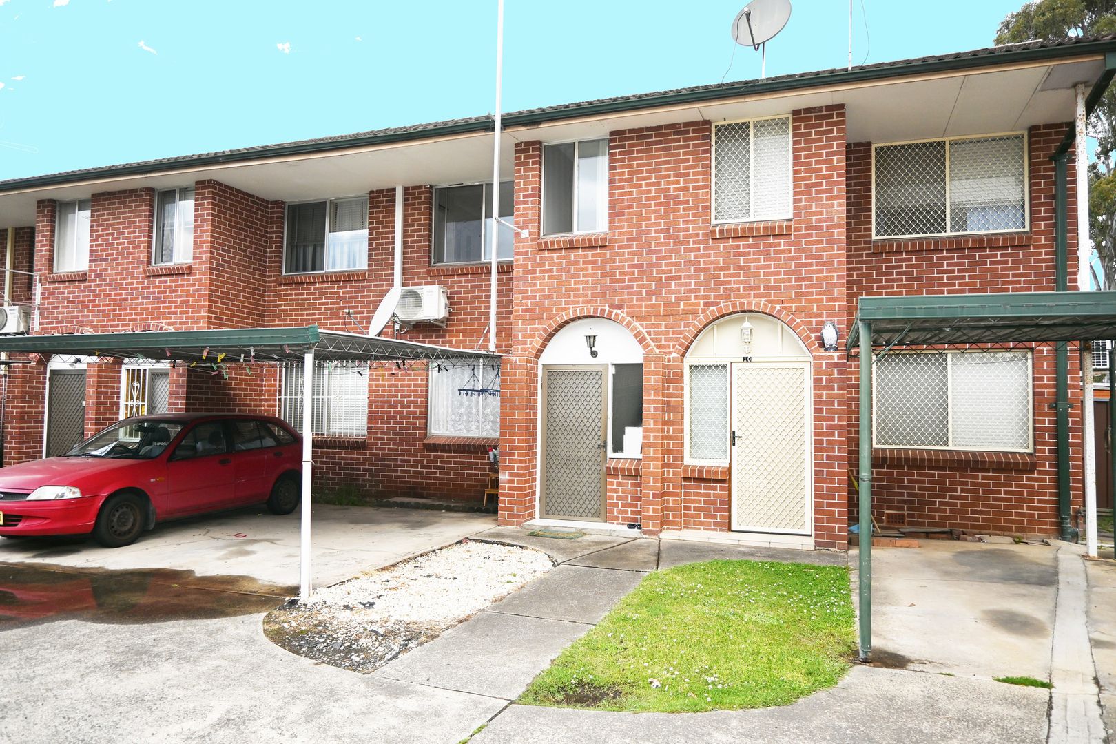 9/112 Wattle Avenue, Carramar NSW 2163, Image 1