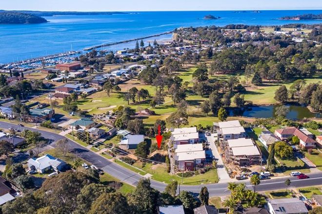 Picture of 17 Bavarde Avenue, BATEMANS BAY NSW 2536