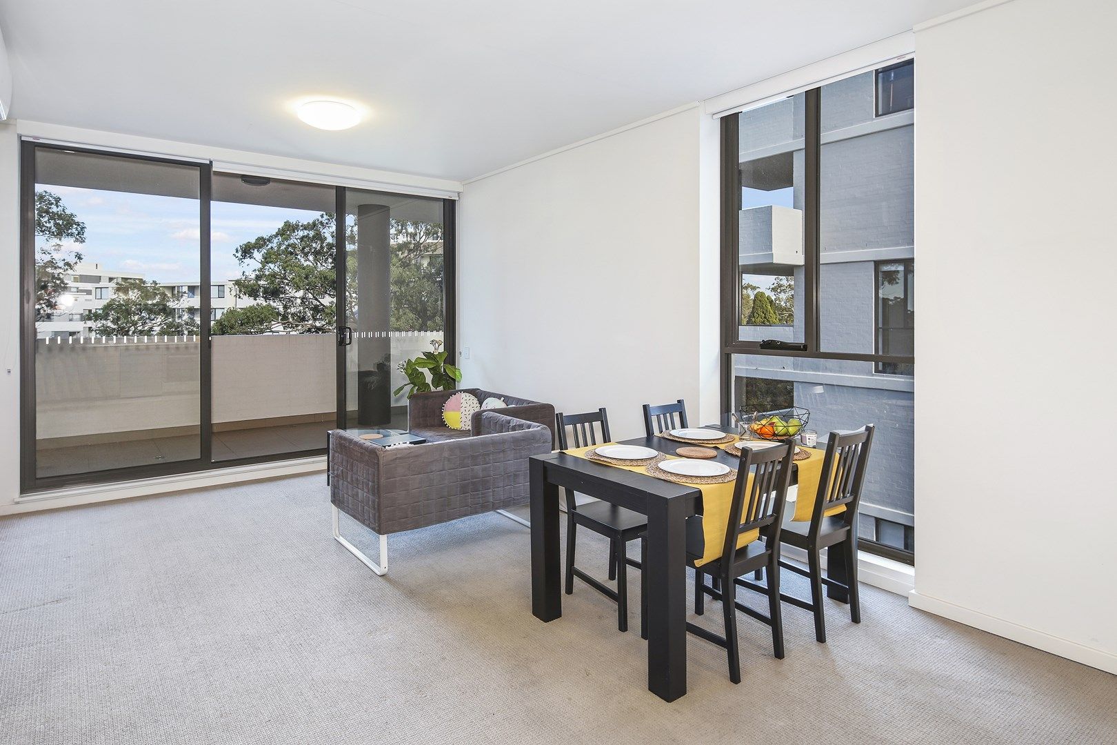 520/1 Vermont Crescent, Riverwood NSW 2210, Image 2