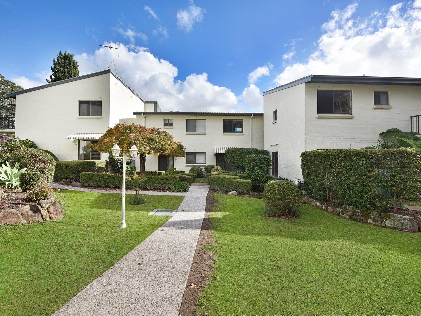 3 bedrooms Apartment / Unit / Flat in 3/86-90 Coonanbarra Road WAHROONGA NSW, 2076