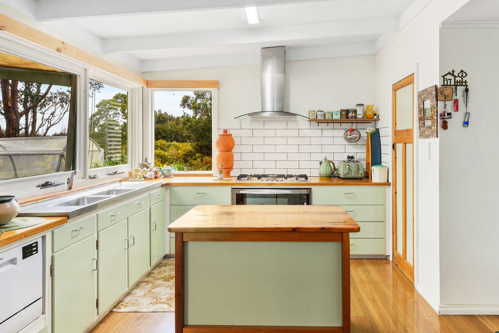 42 Mulcahy Street, Zeehan Property History & Address Research Domain