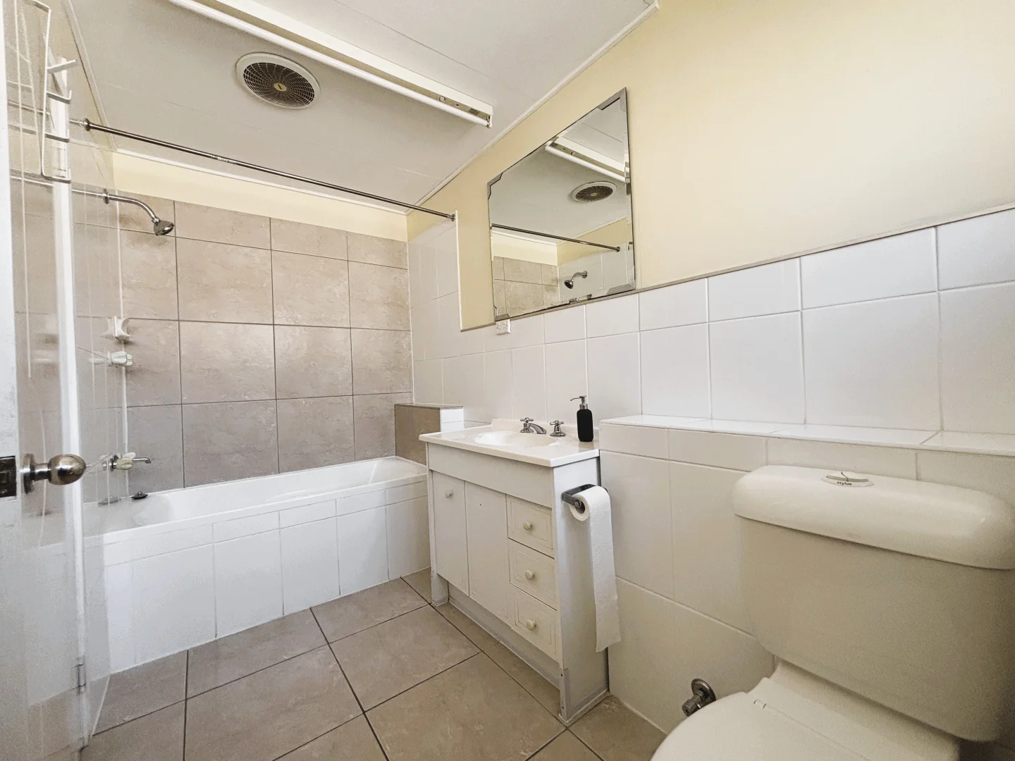 Additional image 9 of 521 Oxley Avenue, Redcliffe QLD 4020