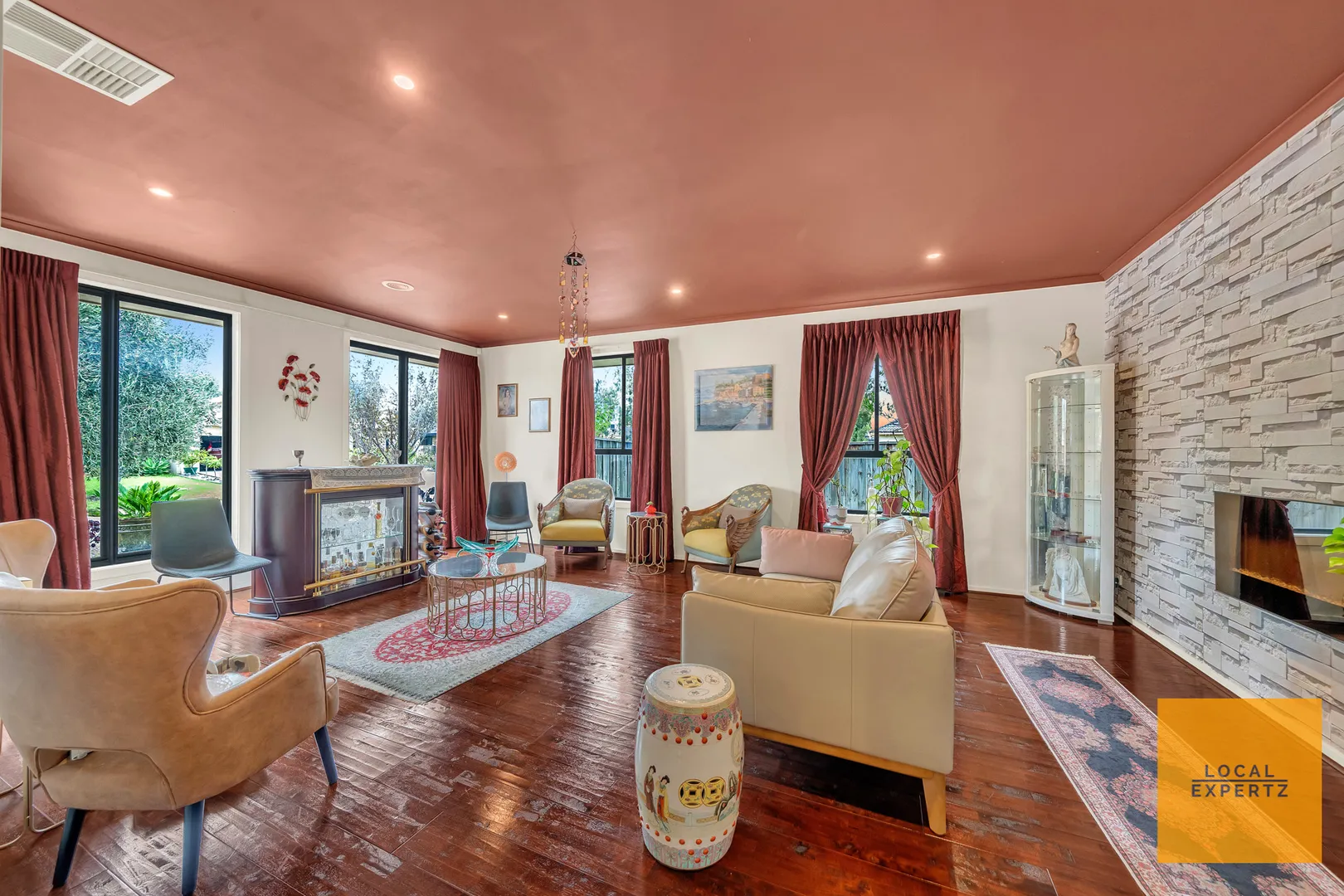 Pack your bags, we have the perfect family home for you! - Widok 2