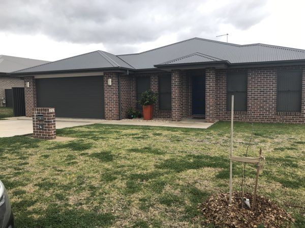 4 bedrooms House in 3 Kingham Street TAMWORTH NSW, 2340