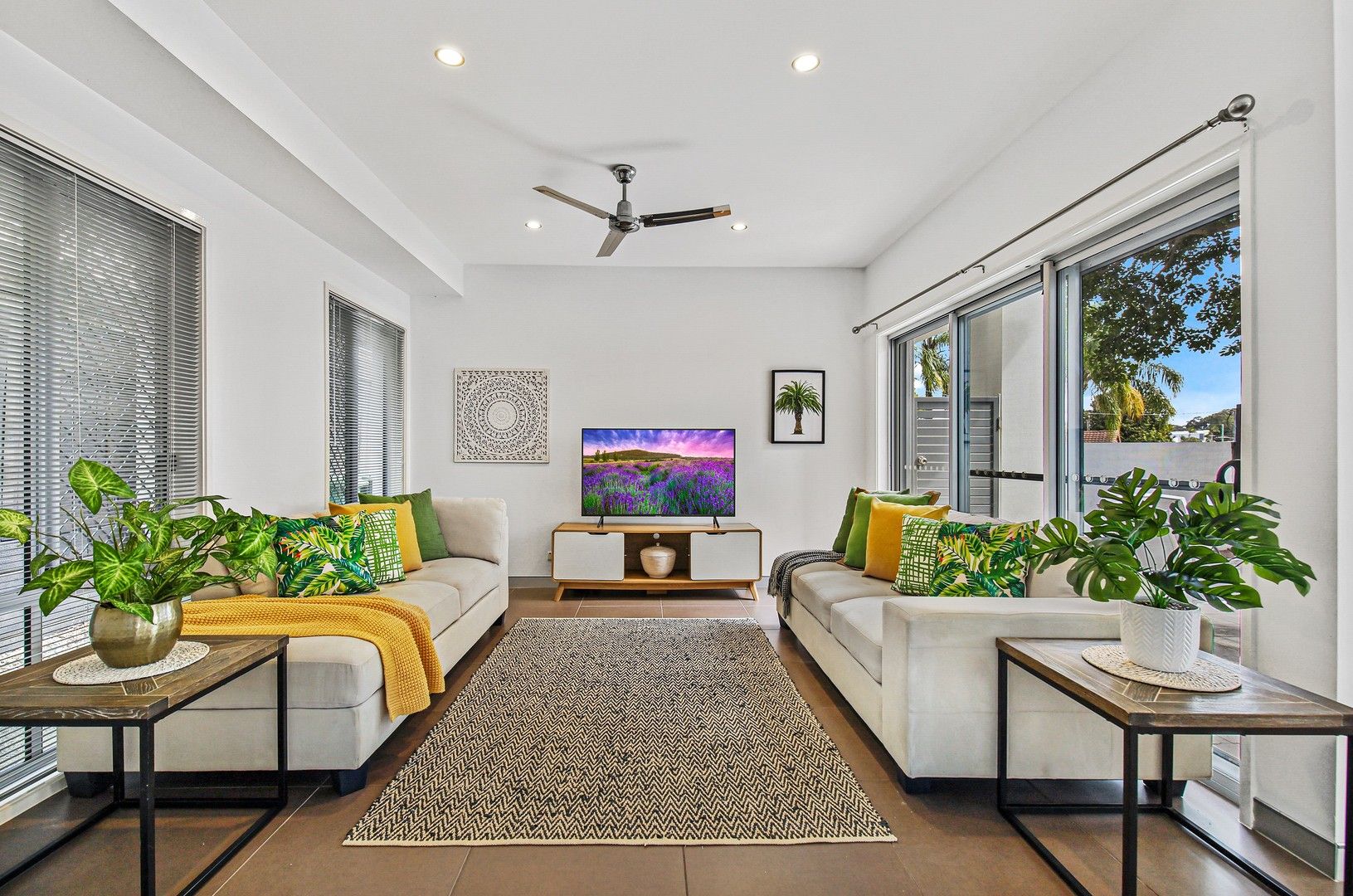 3 bedrooms House in 33 Chester Terrace SOUTHPORT QLD, 4215